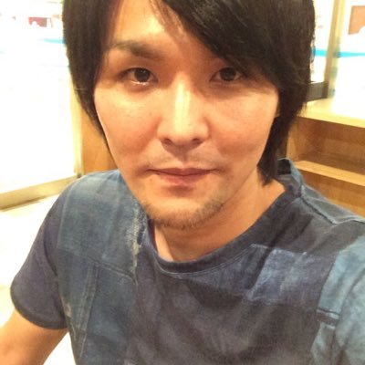 千葉の人、42歳、男。好き:KREVA、乃木坂、さま〜ず、有吉弘行、マツコ・デラックス、千葉県、人間観察、自然観察、マンガ、スポーツ、ファッション、ご飯作る、美味しい物食べる、お弁当箱集め、DIESEL、adidas、Reebok、ノースフェイス。