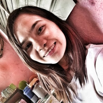 Vrhona4's profile picture. Courage for happiness