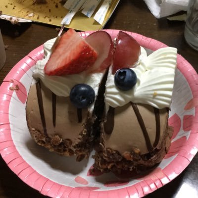 namahamu0318's profile picture. 名探偵コナン、占い、アクタージュ、関ジャニ∞、甘いもの、魚介類が好き！宜しく！