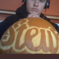 STEWY S.(@Stewybagodonuts) 's Twitter Profile Photo