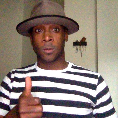 youngla30's profile picture. 