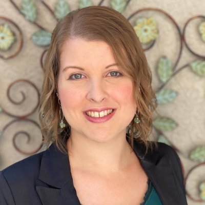 Tech marketer, lapsed blogger & refashioner, T1 diabetes advocate, bookworm, fur mom. Clevelander transplanted to the Sunshine State.