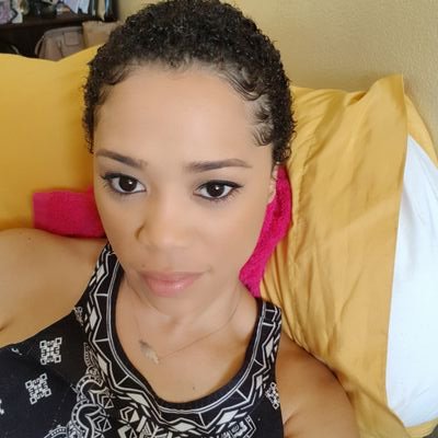 iprollyhateu's profile picture. Magical.