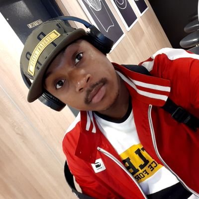 I do ceilings in houses,shops & more(contact me albertmakamo34@gmail.com) fascinated by entertainment,good music,dramas,movies & more, favorite race HUMAN RACE.