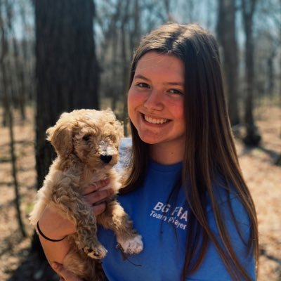 arikaadams04's profile picture. 