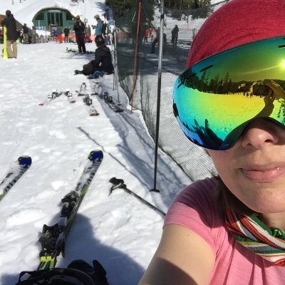 Michell58405248's profile picture. standing up in Vancouver