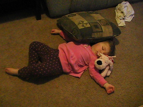 Expecting #2 May 1st, I have the largest three year old in town, and I am recently divorced