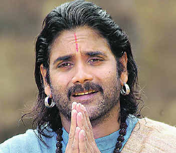 Nagarjuna z n Indian film actor in Tollywood nd Bollywood, nd a producer. He z a stylish actor and do v.good acting too.