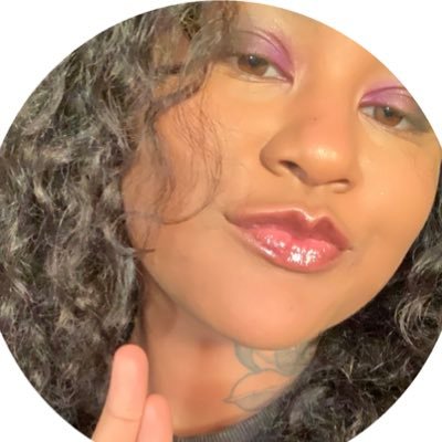 w3stsidewitch's profile picture. Professional Peace Maker🕊/ Full time OG. 🌈🌱