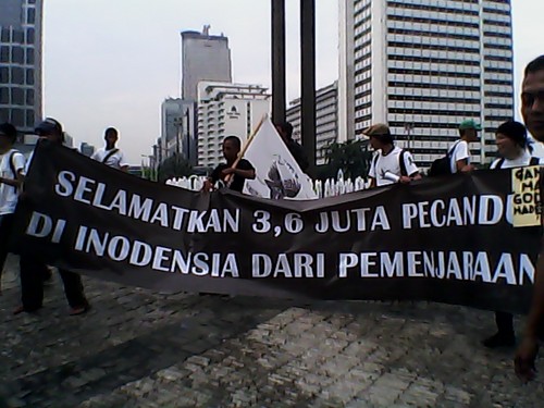 Membangun kesadaran kritis, dan terpenuhinya hak korban napza. forumkorbannapza@yahoo.co.id Jl. H. Nawi 1 No.1A Jaksel fax/tlp 0217651501