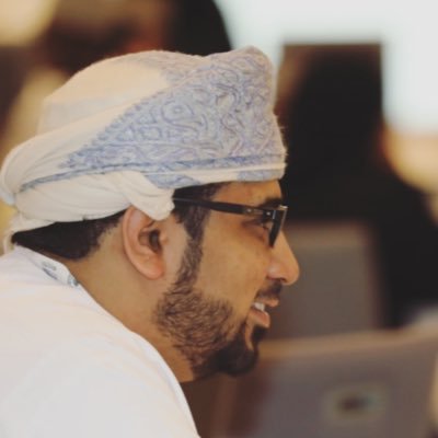 KhalfanAlKindi's profile picture. "رَجلٌ يجّوعُ قَلبَهُ كيّ يَتبَعَه ..!" 📚👨🏼‍💻- Software Developer | Data Engineer