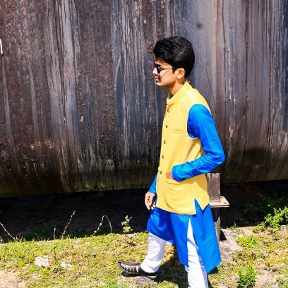Shubham_438's profile picture. 