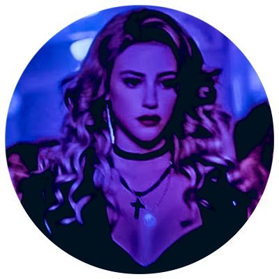 ╹𝐋ɪᴛᴛʟᴇ 𝐀ʟɪᴄᴇ ғᴇʟʟ ᴅᴏᴡɴ ᴛʜᴇ ʜᴏʟᴇ, 𝐁ᴜᴍᴘᴇᴅ ʜᴇʀ 𝐇ᴇᴀᴅ ᴀɴᴅ 𝐁ʀᴜɪsᴇᴅ ʜᴇʀ 𝐒ᴏᴜʟ╹; @MaddeningAddict ᴅʀɪᴠᴇs ʜᴇʀ ɪɴsᴀɴᴇ ♔