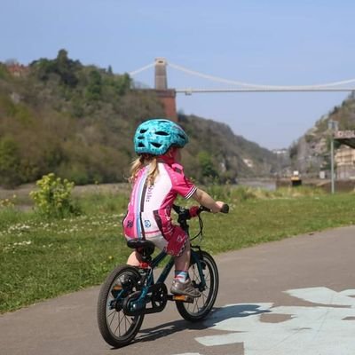 Daisy Adams age 5, love ridding my bikes, road, bmx mtb actually anything 😃
 https://t.co/sAwucIwh8A

my mum runs with Daisy