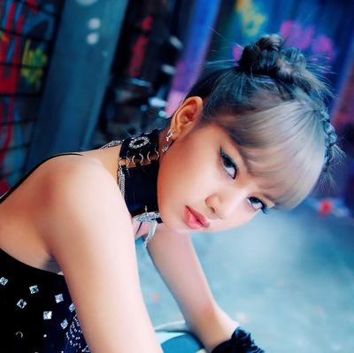 Uh I'ma fall in love baby 
   You gon finna catch me
Uh give you all of this baby
   Call me pretty and nasty 
  ❤   LISA 리사 my love❤
      💗BLACKPINK #블랙핑크 💗