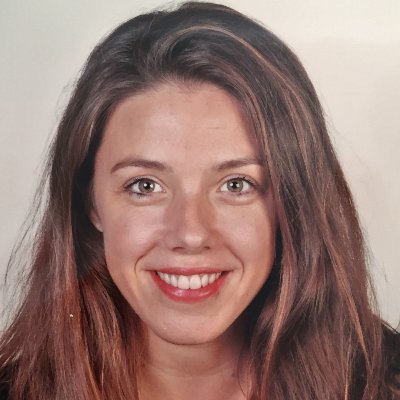 Profesora de Informática en DAW y DAM en @iTecBcn. Gestora de proyectos y amante de Big Data.