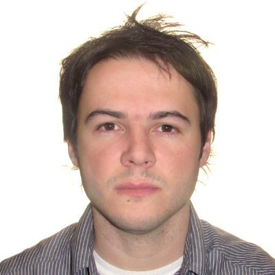 Autor de Volta ao Mundo em Low Cost. Certified Sommelier. Vendedor de Bilhete.