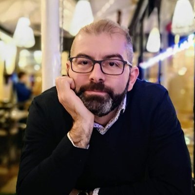 Όταν ανθίσει ο πλάτανος και βγάλει ελιές τσουνάτες, τότες και γω θα απαρνηθώ ξανθές και μαυρομάτες!