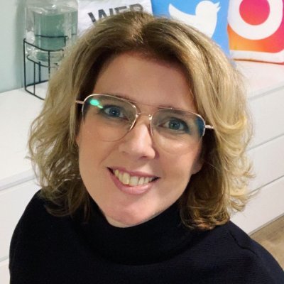 Sociaal ondernemer @WebmasteryNL. 24/7 Webcare en redactie voor social media. De kantoorbaan op de schop voor mensen met een aandoening. #dagvandethuiswerker