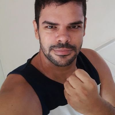 Bacharel em Direito.
Acreditando nas pessoas e em sonhos!
Sócio apaixonado pelo Bahia!
Inconformado com injustiça.
Democracia e Garantismo!