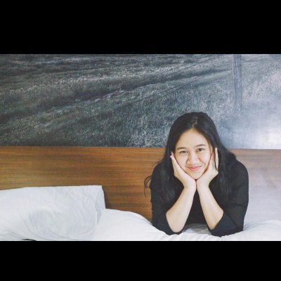 Rianita_'s profile picture. 