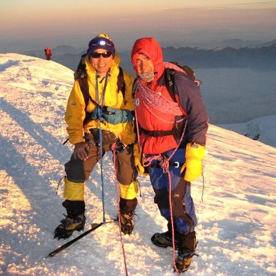 kFMCsOEjkrpfTXB's profile picture. 元同志社中学校社会科教員として40年間奉職し、素晴らしい生徒たちに恵まれ、財務大臣賞や文部科学大臣賞を受賞した。日本百名山全山踏破後は世界の名峰に挑戦し、2年前写真集「パタゴニア　世界12名峰登山」を出版し、昨年11月は「新島襄の足跡を辿る　仲間と共に海外・国内15コース」を発行した。