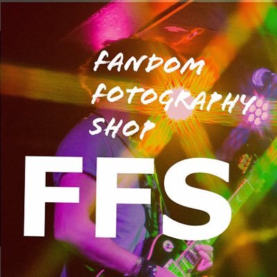 Fandom Fotography Shop is a joint shop with products from @LizNLarsonPhoto, @KunerksterPhoto, and @MandiLeaPhotos