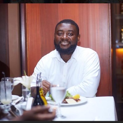 OneNanabee's profile picture. Digital Marketer and amateur Mixologist (I WIN both ways 🍹☺️) | All opinions shared are mine and do not reflect that of my employer | IG/Snap: @OneNanaBee