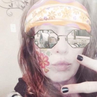 JulieJo54476690's profile picture. I'm me.  💜