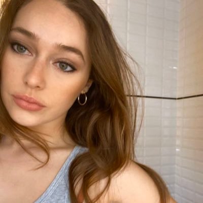 celxtiel's profile picture. 𝑇𝘩𝑒 𝒍𝒐𝒔𝒕 𝒅𝒓𝒆𝒂𝒎𝒔 𝑎𝑟𝑒 𝑏𝑢𝑟𝑖𝑒𝑑 𝑖𝑛 𝑚𝑦 𝑠𝑙𝑒𝑒𝑝 𝑓𝑜𝑟 𝘩𝑖𝑚.