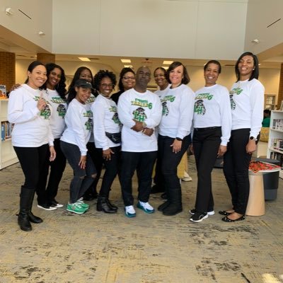 Official page of the DISTINGUISHED Langston Hughes HS PBIS Team💚🖤💛 Panther P.R.I.D.E never dies 🐾🐾