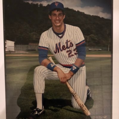 Former Metropolitan Baseball player, proud father of MacKenzie and Benjamin and married to his high school sweetheart Gay. #kindness