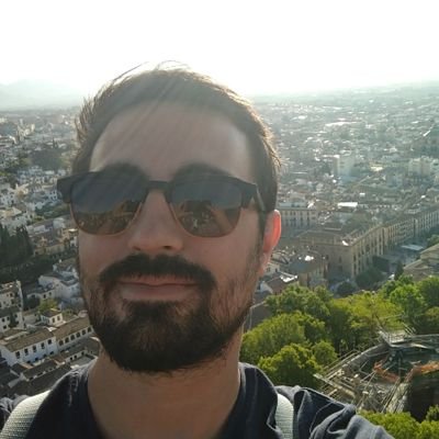 MikelRaso's profile picture. Viviré mientras el alma me suene