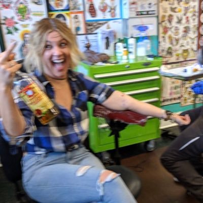 amyjowilliby's profile picture. Don’t call it a comeback... (Really, don’t. It took me this long to remember my password.) This is what all the kids are doing now, right? Twit Tok?