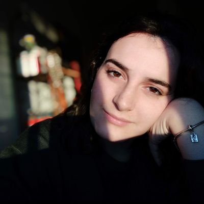 EvaPerea_'s profile picture. Φιλολογία🎓

                                                                                      ἀταραξία 💫