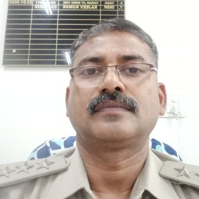 Insp Rajeev Kumar. SHO PATEL NAGAR, CENTRAL DISTRICT, DELHI. RT are not endorsement.