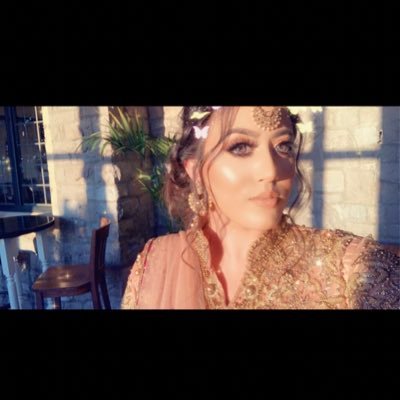 UmeraaSarfrazxx's profile picture. 23 🌺| Insta - @makeupbyumeraa 💄 DM for enquiries💡