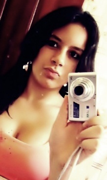 ~ queero aproveeitar cada seegundo . Cada diia meergulhar maaiis fuundo(8' *-*' 
http://t.co/DxCAXYyGqd