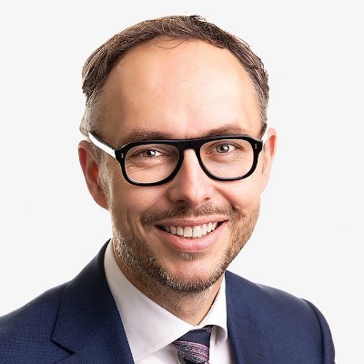 Directeur Klimaat bij ministerie van EZK / 010 / Fietst het liefst (bergop) / 👨‍👩‍👧‍👦