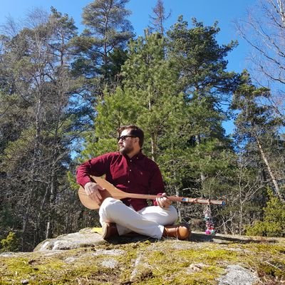 raufsarkhosh's profile picture. ‏journalist
music teacher
 🎼🎶🎵