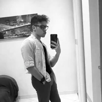 Samlab13's profile picture. 