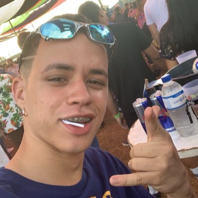 Goste de todos, confie em poucos, mas não seja injusto com ninguém, e que todo mal desejado a nós, volte a suas #origens