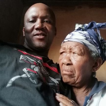 JTshipagaebonwe's profile picture. If u don't love me u miss a mark, if I don't love u I miss a point