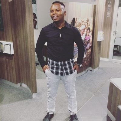 Do what makes U happy|||KaizerChiefs|||Chelsea|||Enterpreneur|||EFF✊🏾|||FATHER|||ZULZI Ambassador