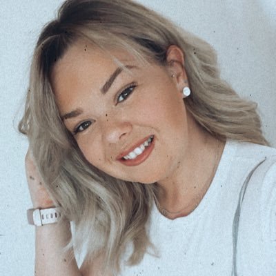 stephyyxx's profile picture. SB & LB 👨‍👩‍👧💖👑