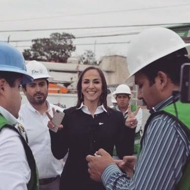 Secretaria de Obras Públicas de Tamaulipas. Vivo en gratitud. Amo lo que hago y creo firmemente que la vida está llena de milagros!