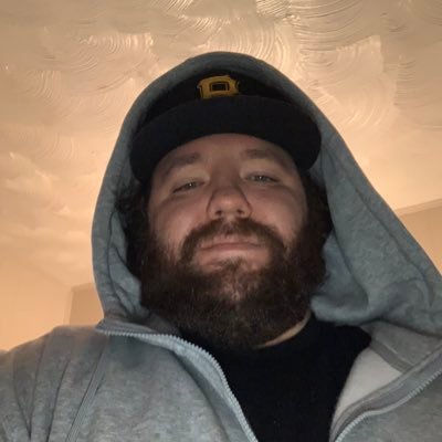 -Twitch affiliate-Mediocre gameplay, better banter+mindless sports talk. CEO of yelling at my monitor https://t.co/IUu51UHatz