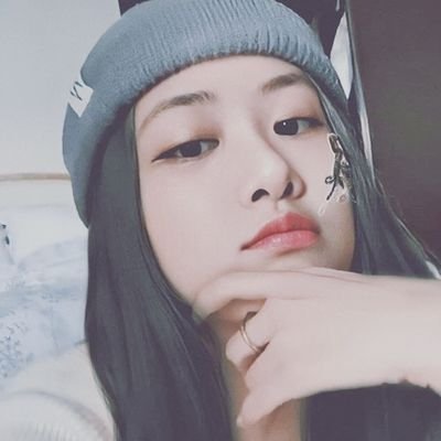 F1aRose's profile picture. Blackpink