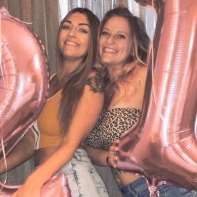 ShaunaAragon1's profile picture. Your typical dog mom