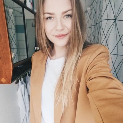 josefindavidson's profile picture. väldigt skön men oftast bitter